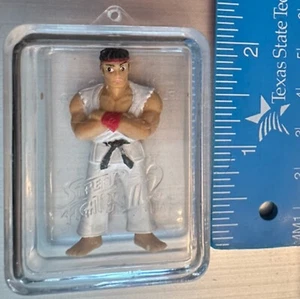 Street Fighter II Ryu in small clear box - Picture 1 of 2