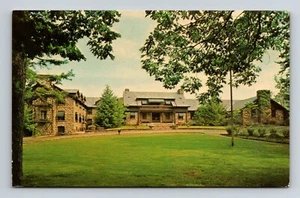 Vintage 5.5x3.5 in postcard unposted DuPont Lodge Cumberland Falls State Park KY - Picture 1 of 2