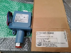UNITED ELECTRIC H100-15442  425370  PRESSURE CONTROL SWITCH  - Picture 1 of 3