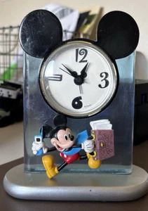 Disney Mickey Mouse Desk Clock 'At the Office' Rare Unique Quartz VTG 1990s - Picture 1 of 3