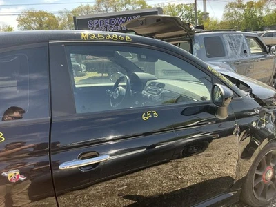 Passenger Front Door Electric 2 Door Fits 12-17 FIAT 500 833813 - Image 1 of 4