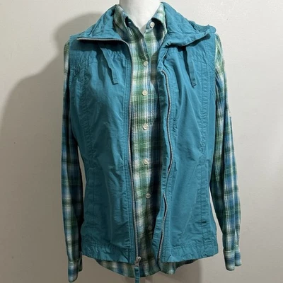 Bundle:Izod Plaid Button Up Shirt Small + Columbia Teal Blue Fleece Vest Medium - Image 1 of 4