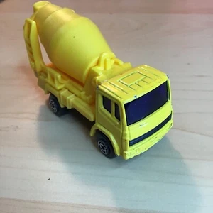 Concrete Truck - Vintage - Yellow (Maisto) Car Collector - Imagen 1 de 3