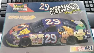 Revell Monogram Scooby Doo Cartoon Network NASCAR Monte Carlo Maßstab 1:24 - Bild 1 von 5