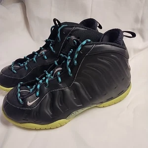 Nike Youth Boys Posite One TD Emerging Powers Shoes Size 1.5Y - Picture 1 of 7