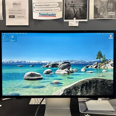 Apple Studio Display - Nano-Texture Glass - Tilt-Adjustable Stand - Image 1 of 4