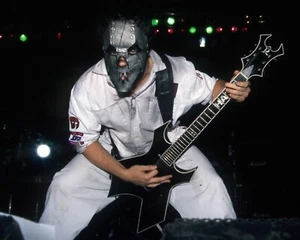 Slipknot - Mick Thomson - Tattoo the Earth 2000 Print - 8x10 Concert Photo - Picture 1 of 5