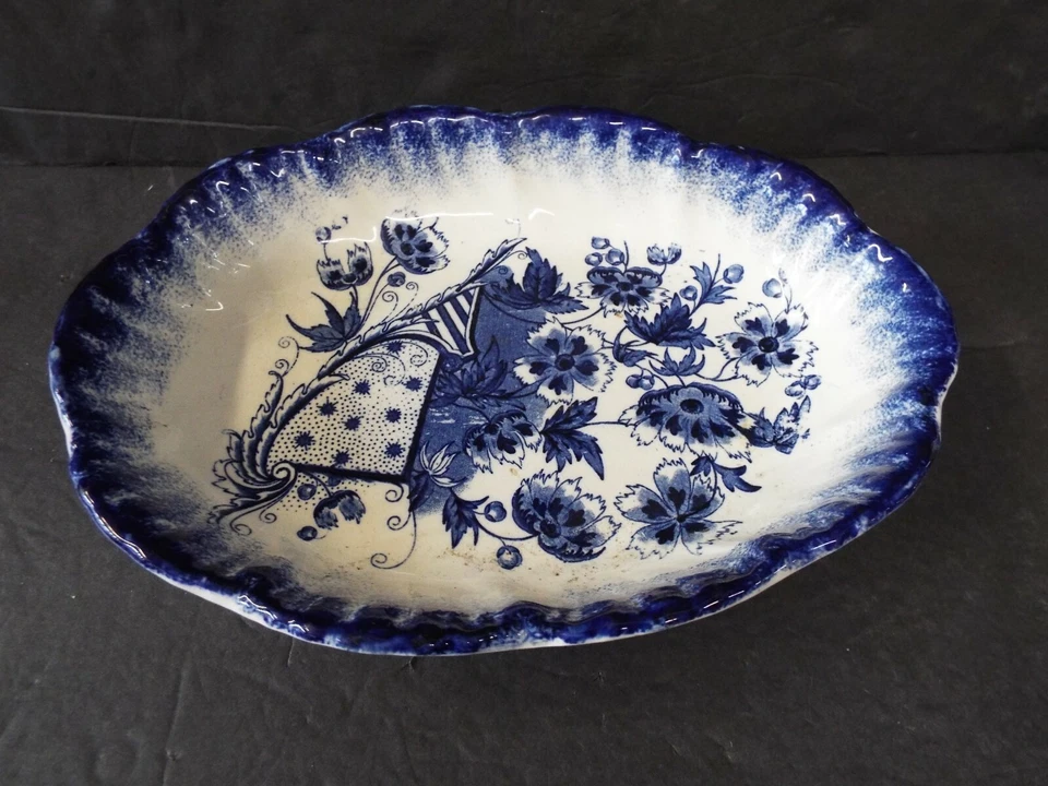 C. 1890 STAFFORDSHIRE SMITH & BINNALL BLUE & WHITE FLORAL OVAL VEGETABLE SERVING - Image 1 of 4