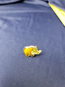 Brown Bear Pin   Vintage Brown Bear Enamel Lapel Pin ,  - Picture 1 of 5