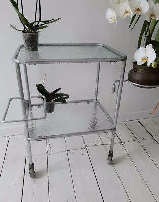 Desserte D’Hopital Chromé, 2 Plateaux Verre, Marque Maquet, 1970 - Photo 1/3