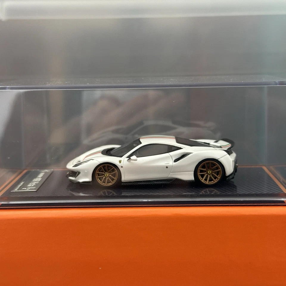 U2 1/64 Ferrari 488 Pista White Resin Model Car - Image 1 of 1