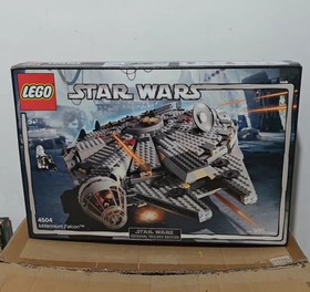 LEGO Star Wars 4504 Millennium Falcon 985 Pcs  - Brand New & Sealed！