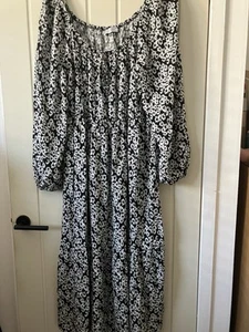 Black Floral Long Sleeve Dress Size 18 - Picture 1 of 3