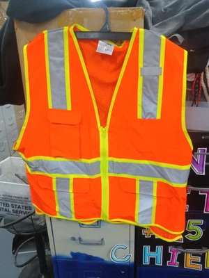 CornerStone CSV105 ANSI 107 Class 2 Surveyor Zippered Vest,  2xl/3xl,    1099 - Image 1 of 4