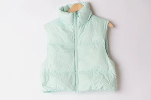 Chaleco Orolay Para Mujer Talla S Pato Plumón Relleno Puffer Chaleco Como Nuevo Acogedor NUEVO - Imagen 1 de 8