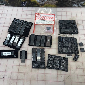 Vintage INTEL Lot P8255At Toshiba tmp82c55ap-2 - Picture 1 of 8