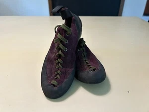 5.10 Asym C4 stealth Climbing Shoes Size 6.5 Red Suede Leather - Picture 1 of 4