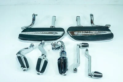 13 Harley Road Glide CVO Screamin suelo izquierdo y derecho y reposapiés de paso 1305 Foto 1 de 4