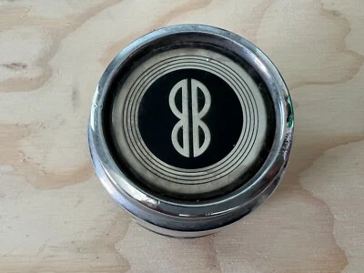 1991 - 1992 Lincoln Mark VII Bill Blass tampa central OEM F1LC-1A096-BA tampa de roda - Imagem 1 de 4