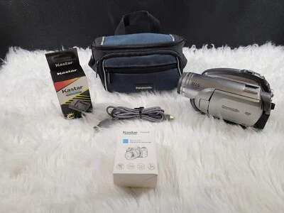 Panasonic Palmcorder VDR-D220P DVD Camcorder, Bundle - Image 1 of 4