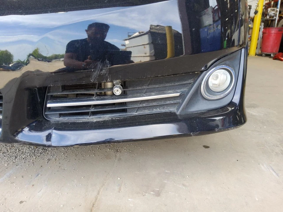 Passenger Grille Lower Ends With Fog Lamps SE Hybrid Fits 12-14 CAMRY 431947 - Image 1 of 1