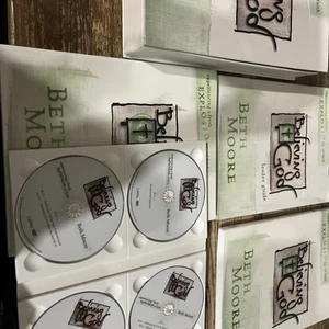 Believing In God Kit With The Dvds By Beth Moore - Picture 1 of 11