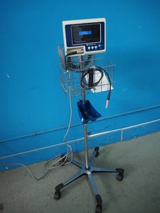 Verathon GVL Glidescope with Cable and Rolling Stand - 60 Day Warranty - Picture 1 of 3