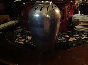 Moderne Metall Vase - Bild 1 von 2
