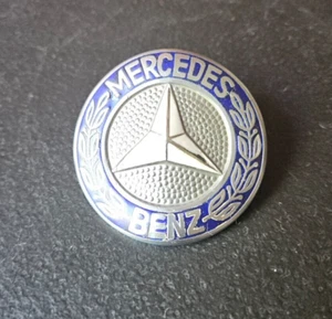 MERCEDES BENZ EMBLEM GRILLE BADGE. PART NO.115. NICE PIECE - Picture 1 of 7