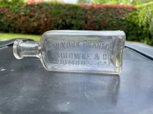 NEW YORK PHARMACY BROWNE & CO POMONA, CAL. VERY RARE PHARMACY BOTTLE - Picture 1 of 4