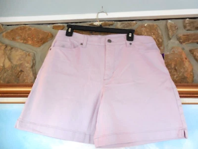 New Gloria Vanderbilt  Amanda Shorts Sz 14 Lavender Purple Slimming High Rise - Image 1 of 4