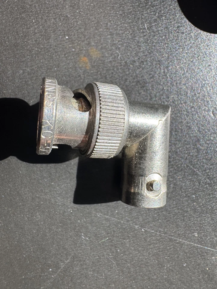 Kings KC-99-35 Right Angle BNC (M-F) RF Adapter — 第 1/1 张图片
