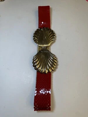 Seashell Belt Red Scaled Elastic Belt 7” Buckle Waist 27 Stretchy Unsigned - Image 1 of 4
