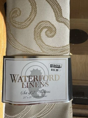 $48 Total Of 6 Waterford 21” X 21” SORELLE IVORY NAPKINS MASHINE WASH Cold - Image 1 of 4