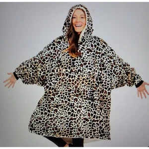 The Comfy Original Wearable Blanket Leopard Print Oversized Sherpa Fleece Lined - Picture 1 of 10