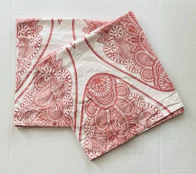 Fundas de almohada Pottery Barn 2 euros medallón Cassidy rojo blanco algodón Foto 1 de 4