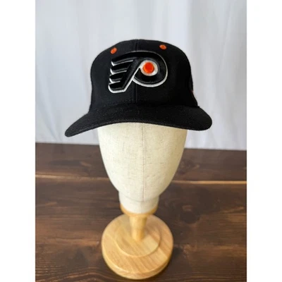 Philadelphia Flyers NHL Zephyr Black Fitted Hat Cap Mens Size 7 Hockey - Image 1 of 4