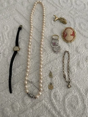 Konvolut Viel Schmuck in Gold und Silber Farbe Vintage und Modern - Bild 1 von 4