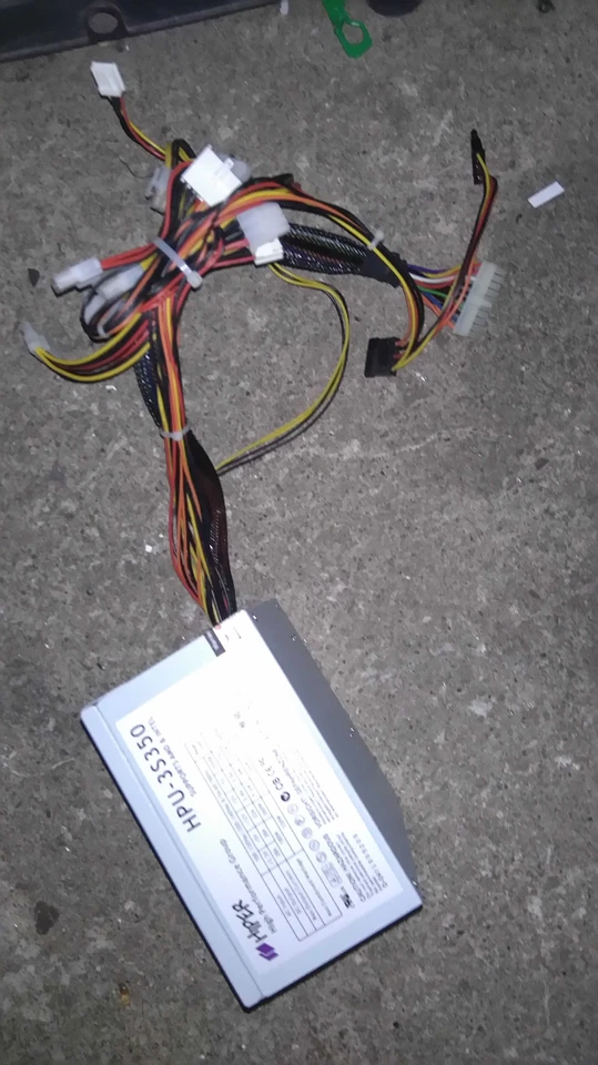 Alimentation HIPER HPU-3S350 400W - Image 1 of 1