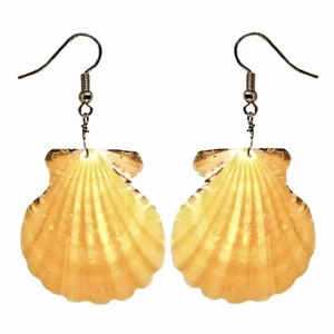 Hawaiian Jewelry Large Orange Scallop Shell Pierce Earrings from Kauai Hawaii - Picture 1 of 2