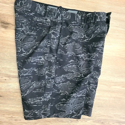 EUC Nike men 36 Flex Golf Chino Shorts Stretch Standard Fit Stretch Camo 10" - Image 1 of 4