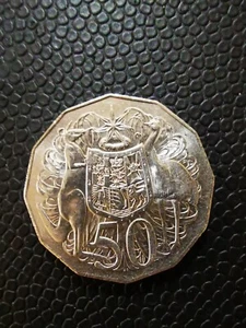 1973 Coat Of Arms 50c Coins High Grade. Lowish Mintage 4 Million Only.. - Picture 1 of 2