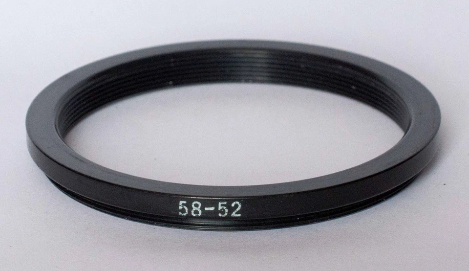 Unbranded 58-52mm step down ring. - Image 1 of 1