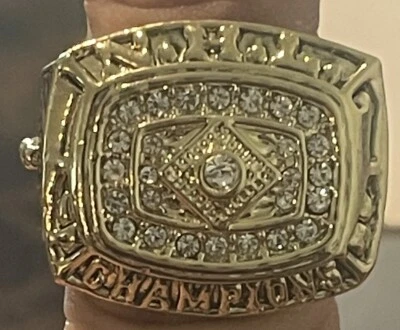 Anillo réplica campeonato Copa Stanley canadienses Montreal 1978 Foto 1 de 4