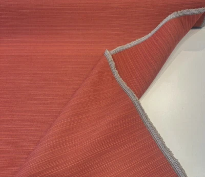 Tela para tapicería exterior Sunbrella Dupione borgoña por patio Foto 1 de 4