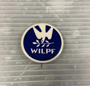 WILPF Women's International League For Peace Freedom PINBACK Dove Anti-War - Picture 1 of 5