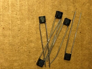 5 NOS Vintage 56 pf 200v Paper Capacitors CK05BX560K (Qty Available) - Picture 1 of 5