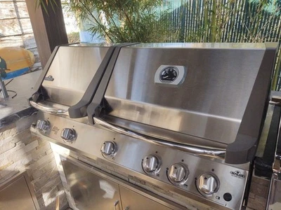 PARRILLA INCORPORADA NAPOLEÓN BIPT750RBIPSS-1 PROPANO LÍQUIDO NUEVA EN CAJA en caja Foto 1 de 4