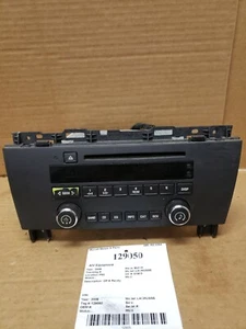 2005-2007 Buick Allure LaCrosse AM FM CD Radio Receiver 10391272 OEM - Picture 1 of 1