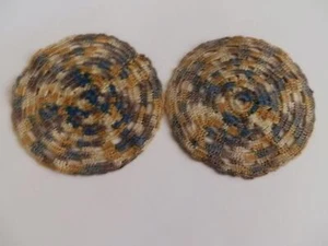 Set of 2 Multicoloured Decorative Vintage Doilies - Foto 1 di 1